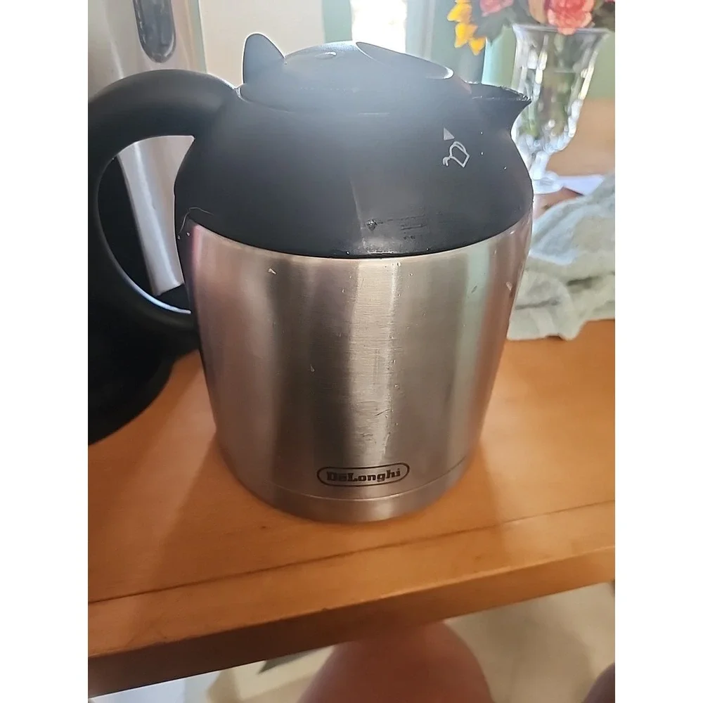 DeLonghi Stainless Steel Coffee Maker Double Wall Thermal Carafe 10 Cups‎ DCM485